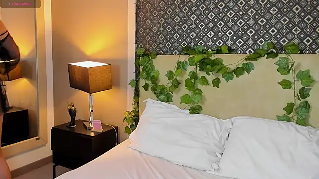 GabrielaBali online show from November 2025 04:38:01 AM