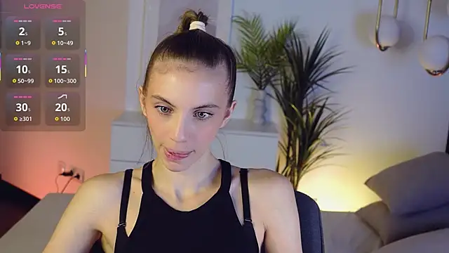 Snapshot of mia_silkk chatting on November 2025 06:29:02 AM mia silkk online show from November 2025 06:29:02 AM