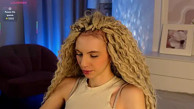 mia silkk online show from December 2025 06:20:02 AM