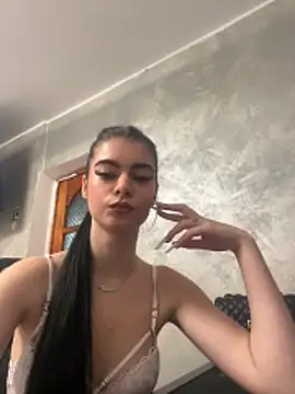 Snapshot of MissHerra2 chatting on November 2025 12:30:01 PM MissHerra2 online show from November 2025 12:30:01 PM