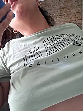 Snapshot of morenalatinaa chatting on January 2026 08:25:02 PM morenalatinaa online show from January 2026 08:25:02 PM