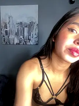 Snapshot of LunaMoore_Pink chatting on November 2025 12:28:02 PM LunaMoore Pink online show from November 2025 12:28:02 PM