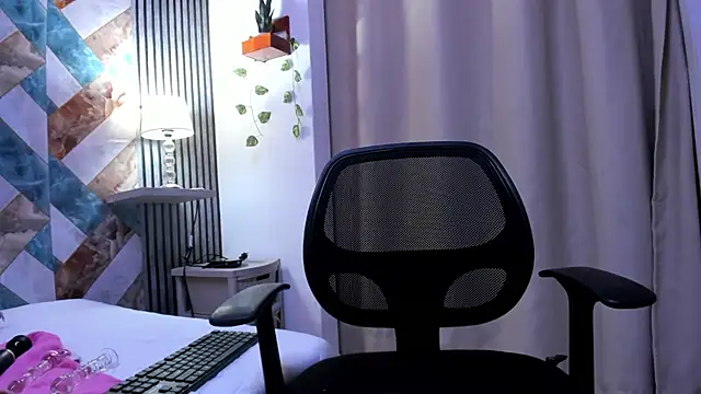 Snapshot of lili_pinki chatting on October 2025 07:19:01 AM lili pinki online show from October 2025 07:19:01 AM