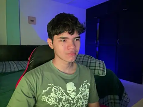 Im Camii online show from April 2026 04:52:02 PM