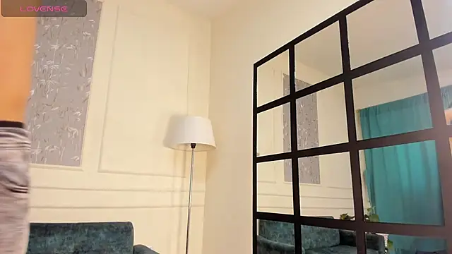 Adrian Volt online show from October 2025 08:05:01 PM