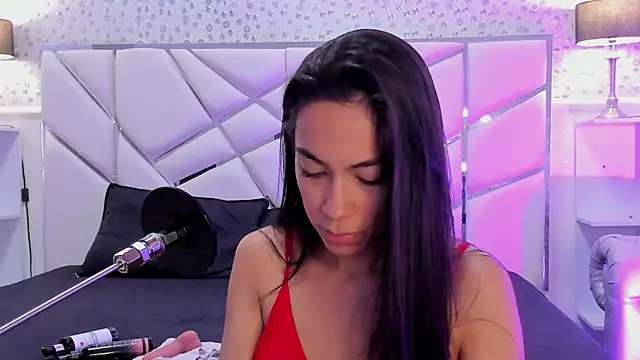 GabbiePrice online show from April 2026 11:52:02 AM