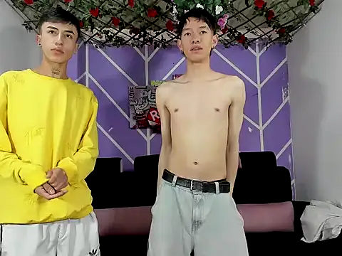 Snapshot of heyy_noah11 chatting on February 2026 01:36:02 PM heyy noah11 online show from February 2026 01:36:02 PM