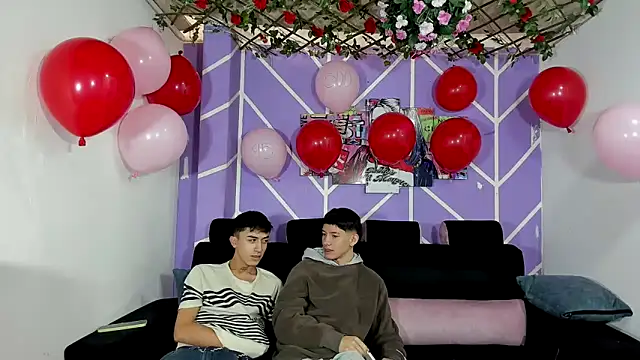 Snapshot of heyy_noah11 chatting on February 2026 01:41:02 PM heyy noah11 online show from February 2026 01:41:02 PM