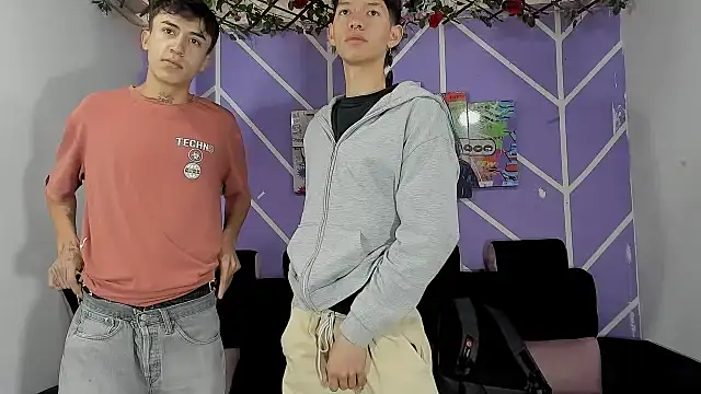 Snapshot of heyy_noah11 chatting on February 2026 01:42:01 PM heyy noah11 online show from February 2026 01:42:01 PM