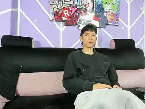 heyy noah11 online show from April 2026 01:38:02 PM