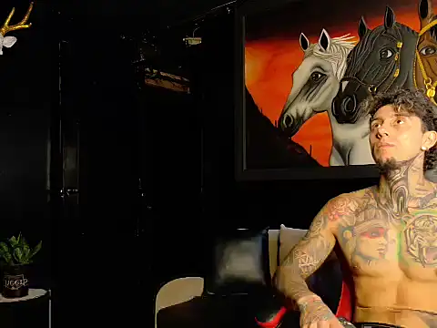 Molotov Explosive online show from November 2025 04:44:01 PM