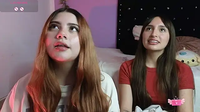 Snapshot of Leah_moon1 chatting on October 2025 02:22:02 AM Leah moon1 online show from October 2025 02:22:02 AM