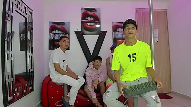 EMPIRE BOYS1 online show from November 2025 07:19:02 PM