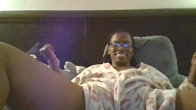 SweetCandy85 online show from October 2025 03:07:01 AM