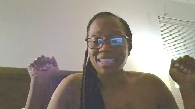 SweetCandy85 online show from October 2025 03:07:02 AM
