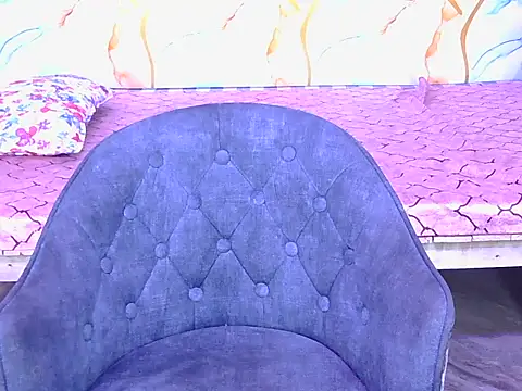 Snapshot of hii_tanisha chatting on February 2026 07:17:01 AM hii tanisha online show from February 2026 07:17:01 AM