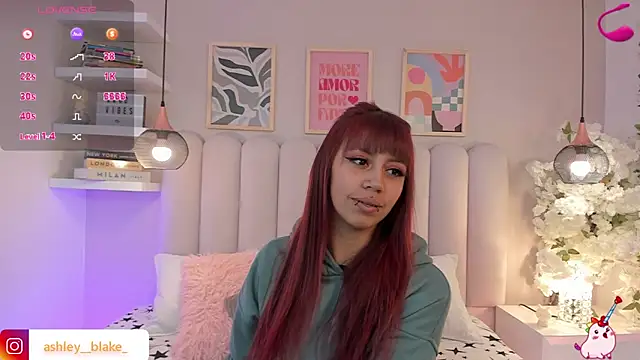 Snapshot of Isabella__gonzalez_ chatting on November 2025 03:17:02 AM Isabella gonzalez online show from November 2025 03:17:02 AM