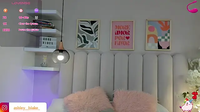 Snapshot of Isabella__gonzalez_ chatting on December 2025 03:34:01 AM Isabella gonzalez online show from December 2025 03:34:01 AM