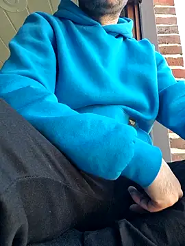 Nejatmert online show from March 2026 02:13:02 PM