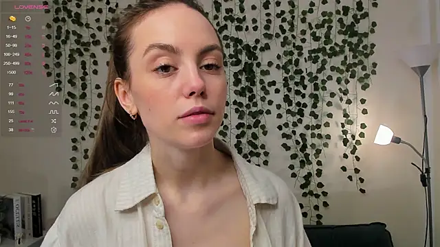 Snapshot of sweet_and_flirt chatting on October 2025 07:09:02 AM sweet and flirt online show from October 2025 07:09:02 AM