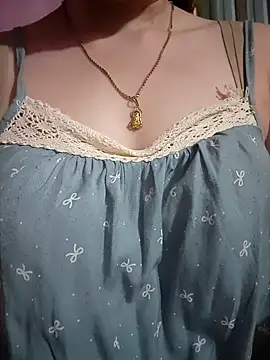 LeanaLy online show from October 2025 09:08:02 AM