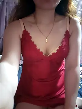 LeanaLy online show from December 2025 01:42:01 PM