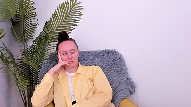 IngridCothron online show from October 2025 01:11:01 PM