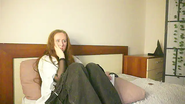 IngridCothron online show from October 2025 08:03:01 AM