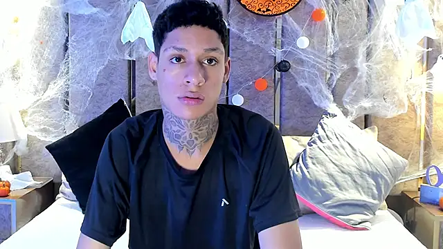 Snapshot of GaelCarter chatting on October 2025 04:25:02 AM GaelCarter online show from October 2025 04:25:02 AM