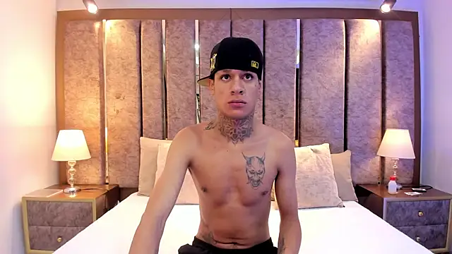 Snapshot of GaelCarter chatting on November 2025 04:23:02 AM GaelCarter online show from November 2025 04:23:02 AM