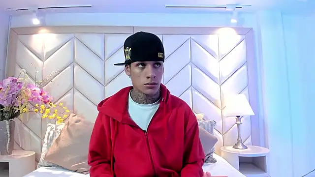 Snapshot of GaelCarter chatting on November 2025 04:22:01 AM GaelCarter online show from November 2025 04:22:01 AM