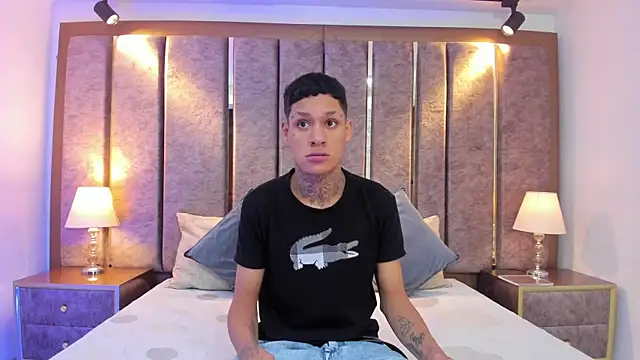 Snapshot of GaelCarter chatting on November 2025 04:15:01 AM GaelCarter online show from November 2025 04:15:01 AM