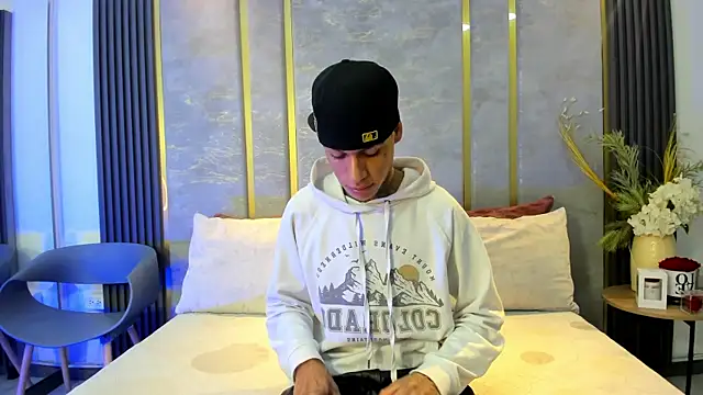 Snapshot of GaelCarter chatting on November 2025 04:37:02 AM GaelCarter online show from November 2025 04:37:02 AM