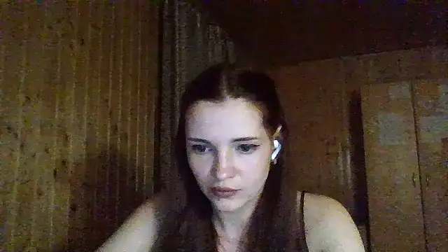 Snapshot of AmeliieLaFleur chatting on April 2026 07:01:01 PM AmeliieLaFleur online show from April 2026 07:01:01 PM