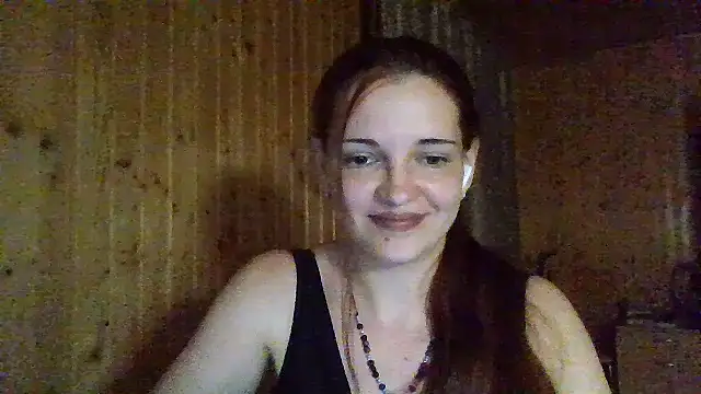 Snapshot of AmeliieLaFleur chatting on May 2026 07:32:02 PM AmeliieLaFleur online show from May 2026 07:32:02 PM
