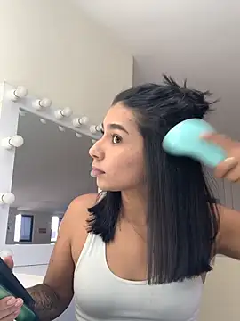 AlyssaRay online show from December 2025 07:34:02 PM