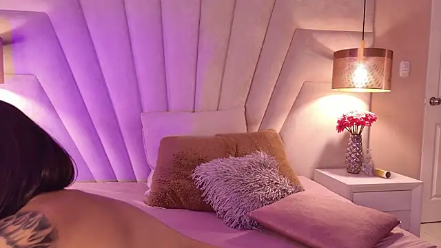 AlyssaRay online show from January 2026 07:17:01 PM