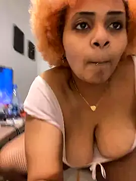 Snapshot of MaRiaSpYce chatting on October 2025 01:42:02 AM MaRiaSpYce online show from October 2025 01:42:02 AM