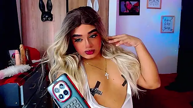 Snapshot of Sofiabigcock22 chatting on November 2025 01:17:02 PM Sofiabigcock22 online show from November 2025 01:17:02 PM