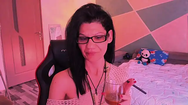 Snapshot of SweetSin40 chatting on April 2026 04:39:01 AM SweetSin40 online show from April 2026 04:39:01 AM