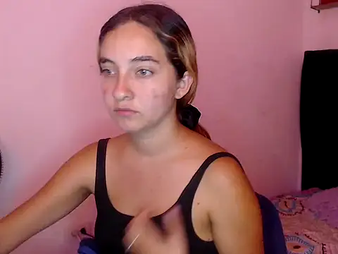 Snapshot of mandyy_petite chatting on November 2025 08:30:02 PM mandyy petite online show from November 2025 08:30:02 PM