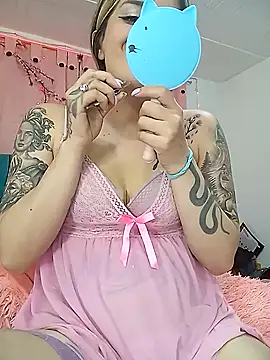 Snapshot of rose_victory chatting on November 2025 04:33:02 AM rose victory online show from November 2025 04:33:02 AM