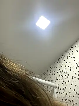 safadinhaquenteW online show from November 2025 08:35:02 PM