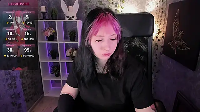 PeggyMcDean online show from October 2025 07:42:01 AM