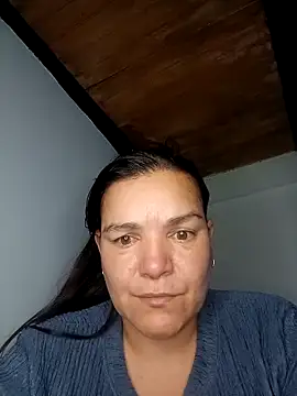 Snapshot of MilfBlonde_ chatting on October 2025 11:13:02 AM MilfBlonde  online show from October 2025 11:13:02 AM