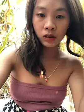 Snapshot of namicute chatting on December 2025 05:48:01 AM namicute online show from December 2025 05:48:01 AM