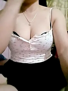 SansanCii online show from April 2026 10:33:02 PM