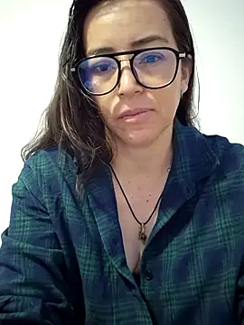 Snapshot of Lui_Fer01 chatting on April 2026 11:45:02 AM Lui Fer01 online show from April 2026 11:45:02 AM