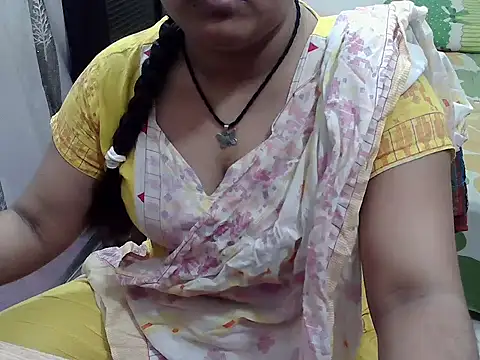 Snapshot of SexyRani2000 chatting on October 2025 03:02:01 PM SexyRani2000 online show from October 2025 03:02:01 PM