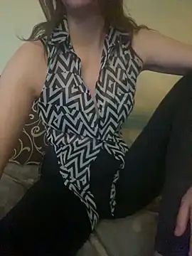 KittieCreme online show from November 2025 11:33:02 AM